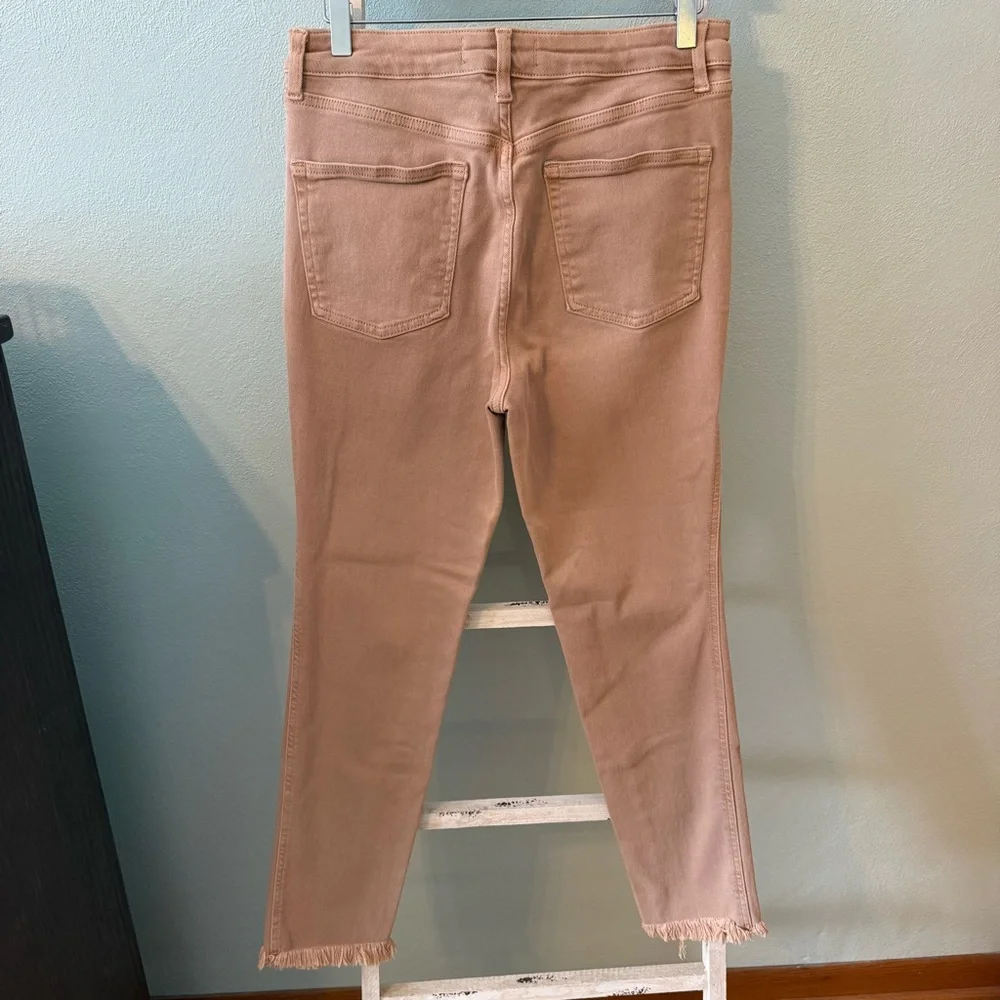 We The Free Women's Tan Cream Skinny Frayed Hem Jeans Size 31 High Waist - Picture 4 of 11